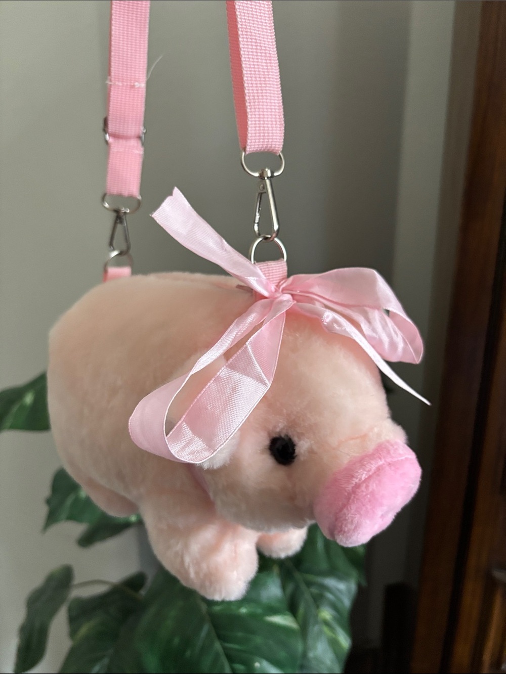 Lissipuppe  Pink plush piggy purse